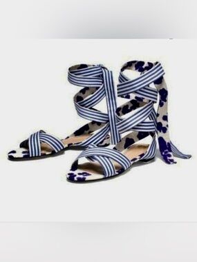 CAbi | Women’s Blue/White Floral/Striped Ribbon Wrap Gladiator Sandals Flats 9